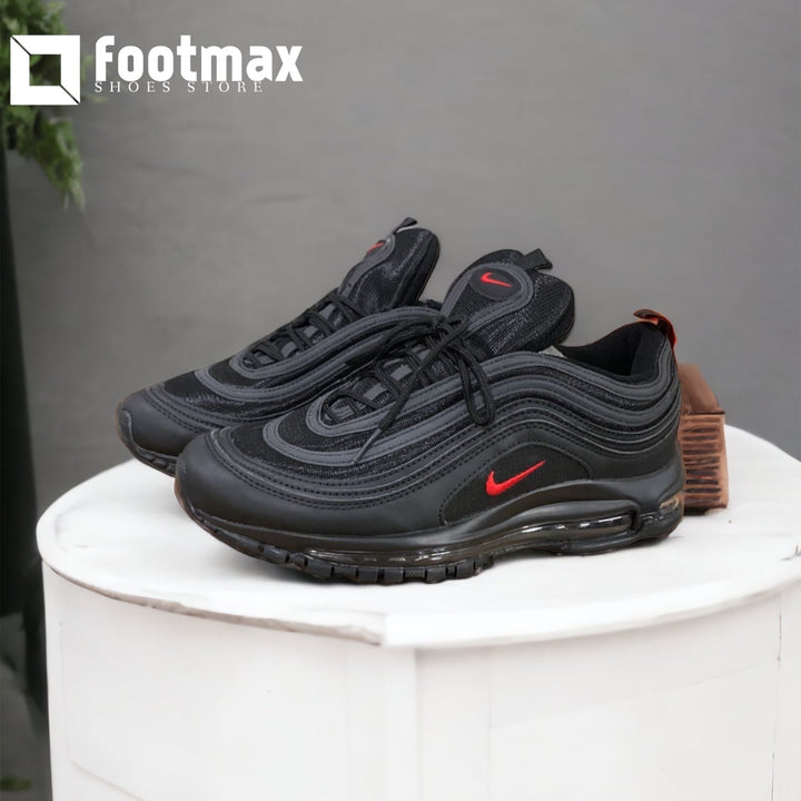 Premium quality men running outdoors fashionable shoes - footmax (Store description)