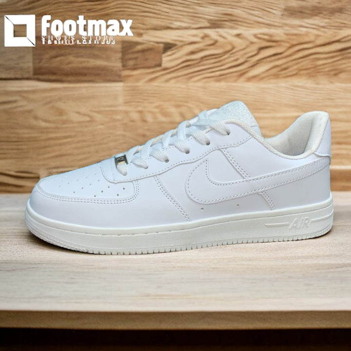 Nike white sneakers - footmax (Store description)
