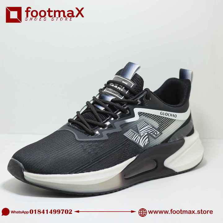 Latest in comfort and style with our new New-Balance sneakers. - footmax (Store description)