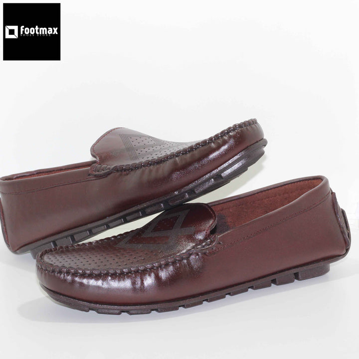 Loafer shoes are a versatile and timeless addition - footmax (Store description)