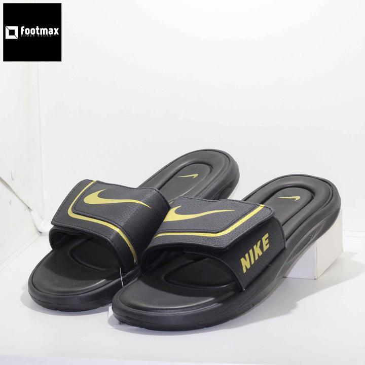 These Nike slides feature an EVA construction that provides lightweight cushioning and comfort. - footmax (Store description)