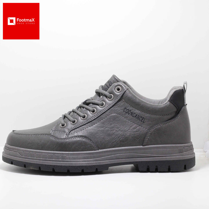 Semi Boot sneaker perfect blend of style and function. Designed for the fashion-forward individual - footmax (Store description)
