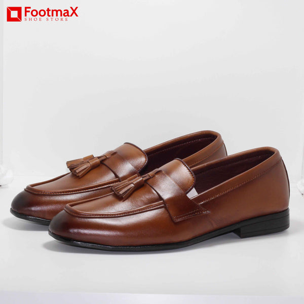comfort and style with our Cow Leather Loafers for men - footmax (Store description)