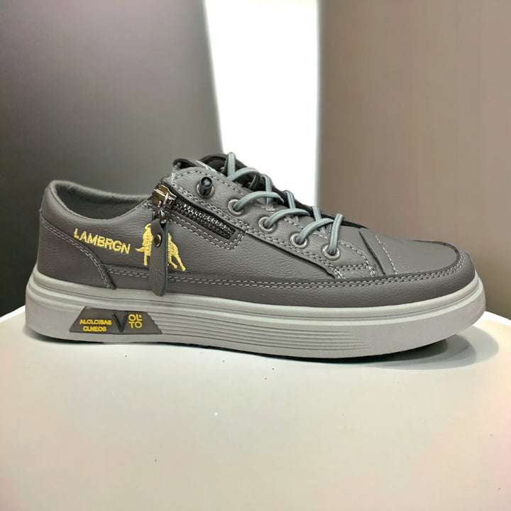 stylish sneaker is perfect for men's casual looks - footmax (Store description)
